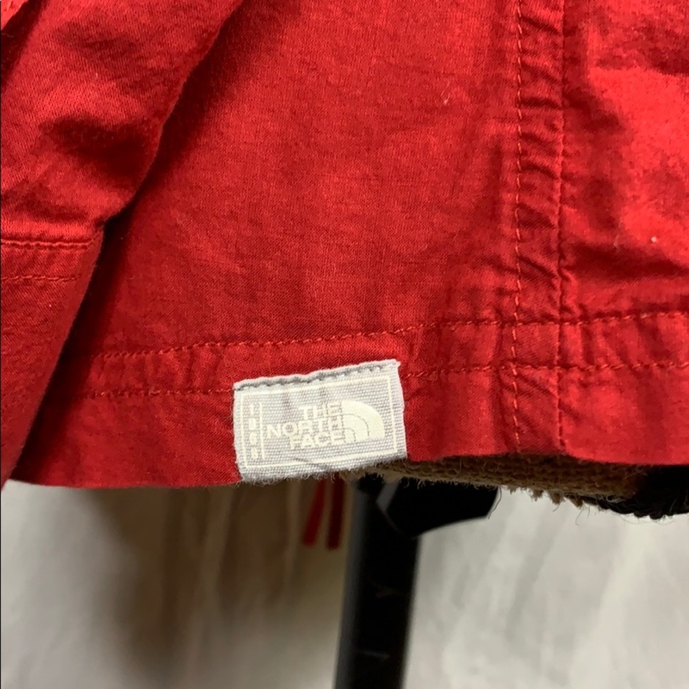 North Face Cranberry Button Down Small - image 3